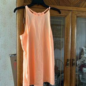 Women’s large tek gear top
